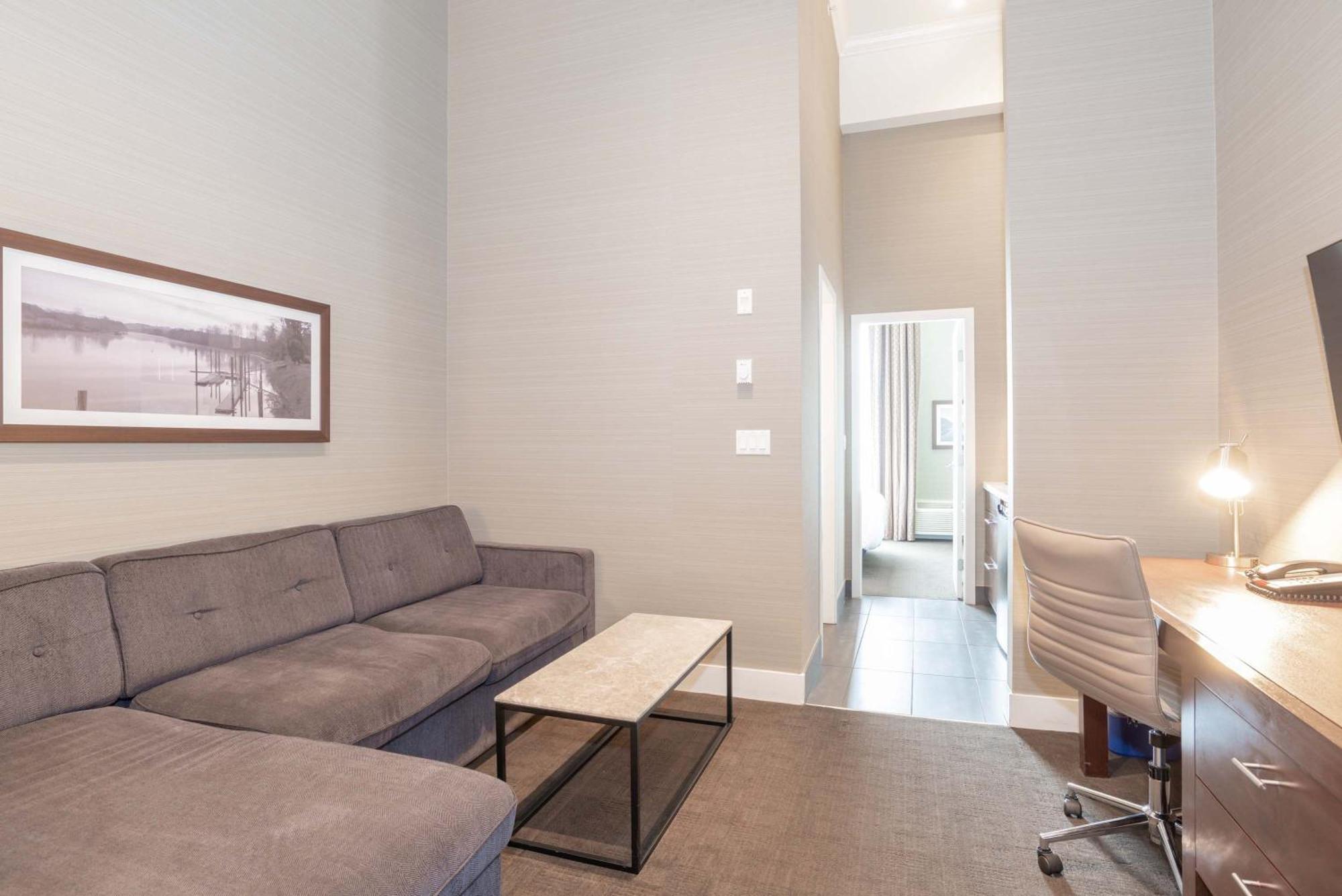 Sandman Hotel Abbotsford Airport Luaran gambar